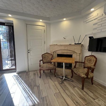 Casa Neptun In Old Batumi Apartment ภายนอก รูปภาพ