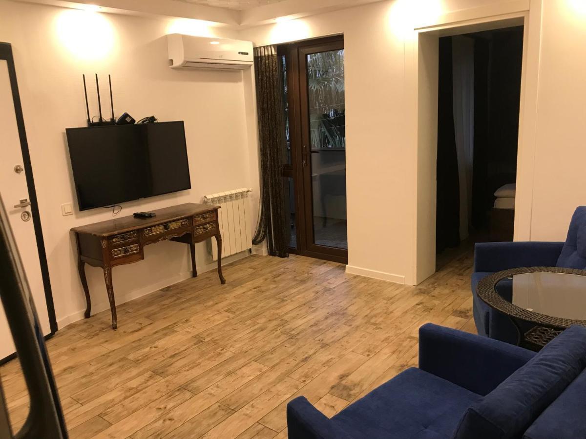 Casa Neptun In Old Batumi Apartment ภายนอก รูปภาพ