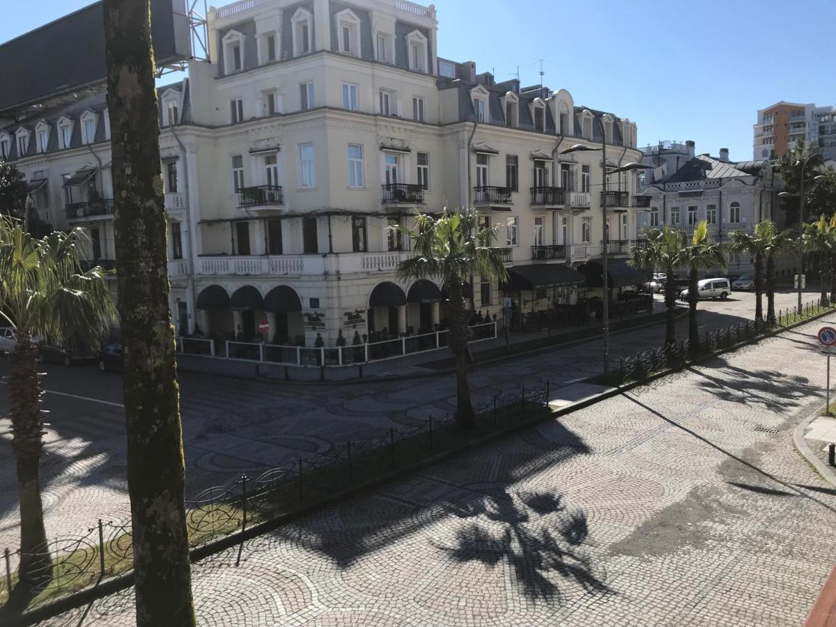 Casa Neptun In Old Batumi Apartment ภายนอก รูปภาพ